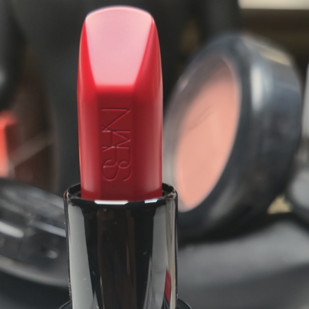 NWT- NARS Explicit Lipstick In Shade Unauthorized- BESTSELLER SHADE - Picture 4 of 6